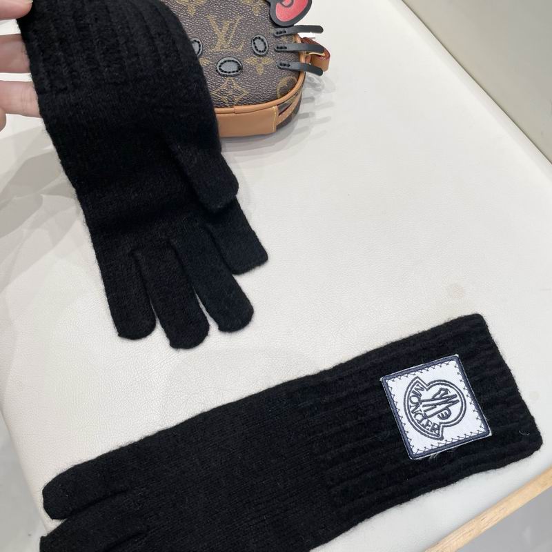 Moncler Gloves 22 (33)