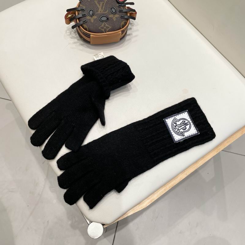 Moncler Gloves 22 (34)