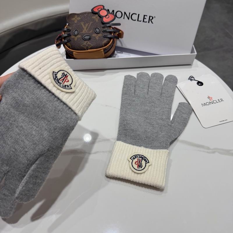 Moncler Gloves 27 (10)