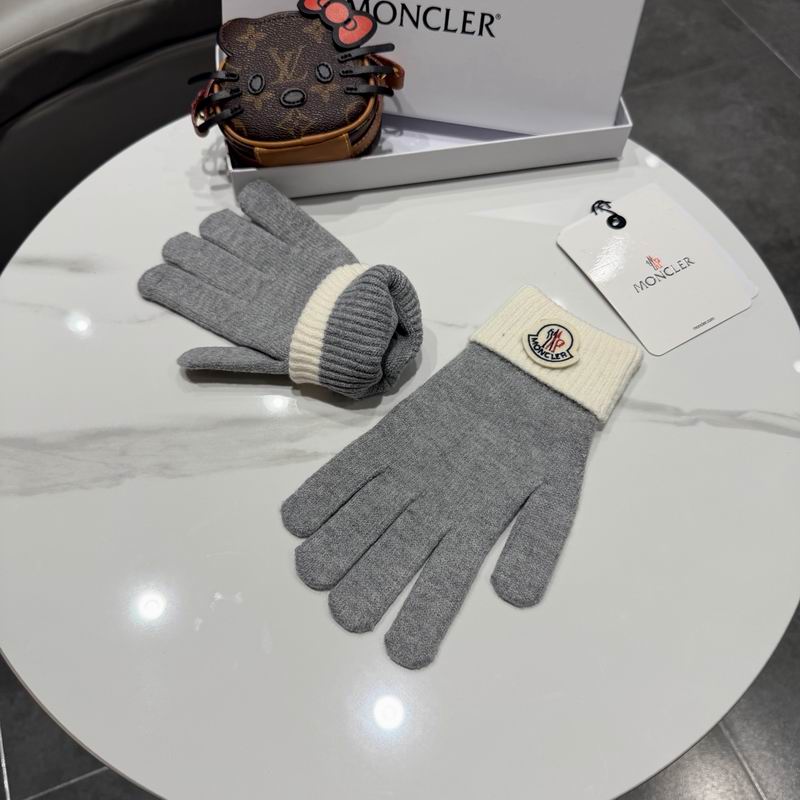 Moncler Gloves 27 (15)