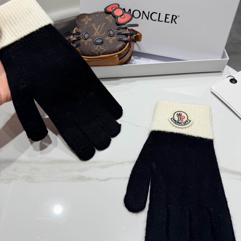 Moncler Gloves 27 (3)