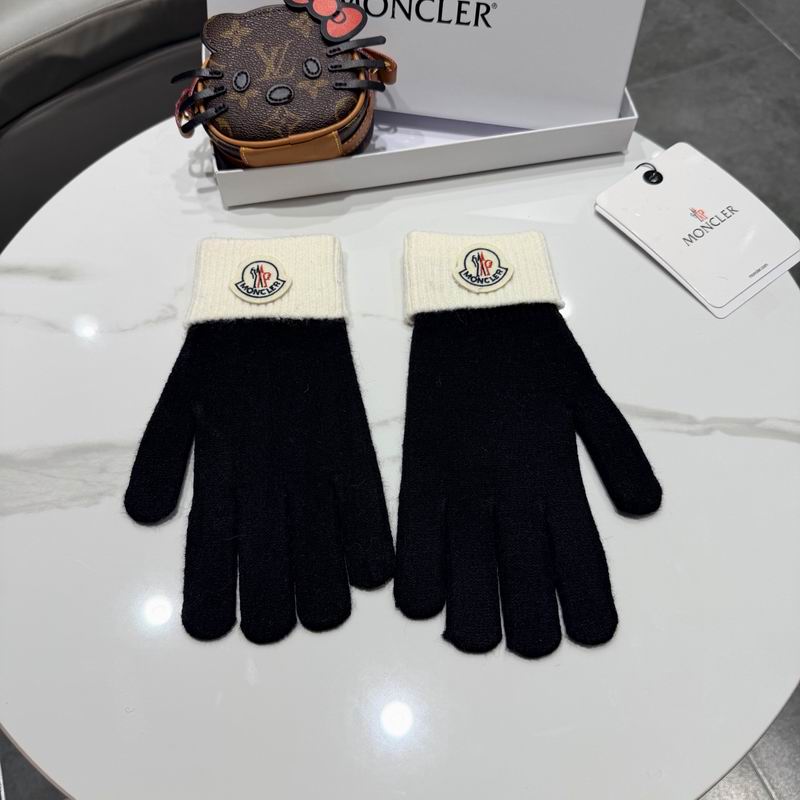 Moncler Gloves 27 (8)