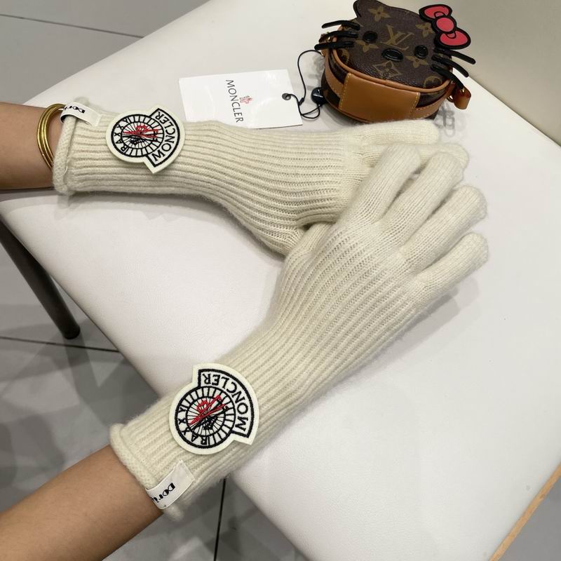 Moncler Gloves 51 (13)