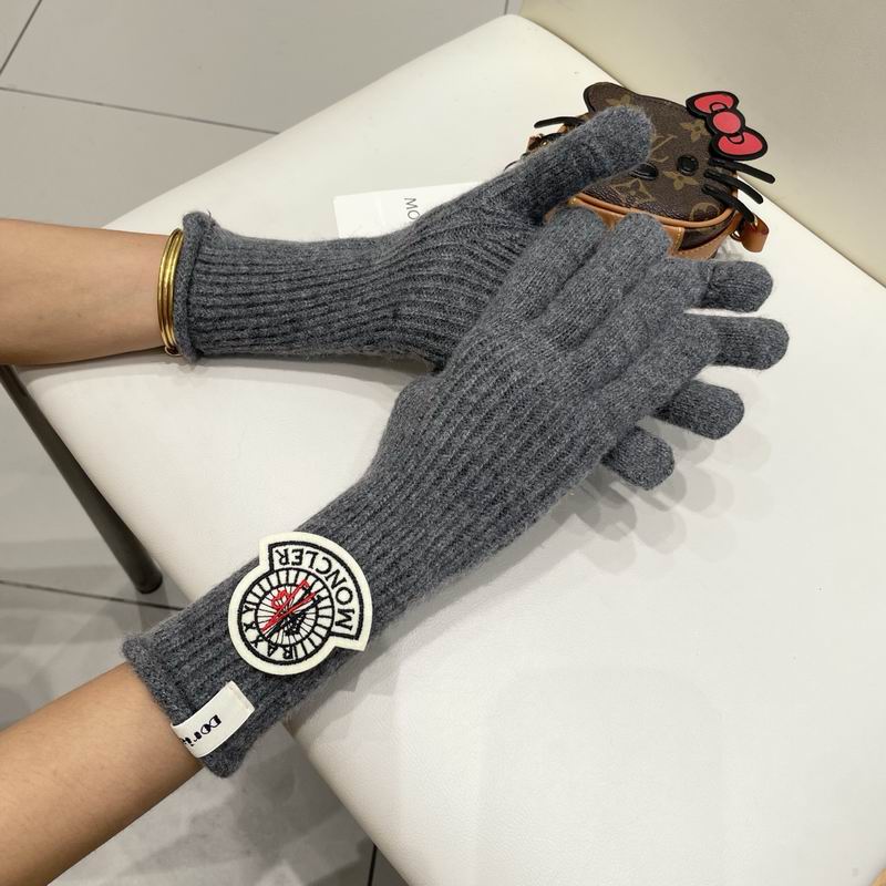 Moncler Gloves 51 (20)