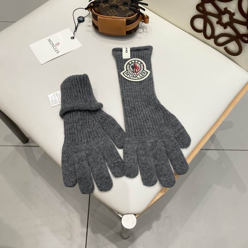 Moncler Gloves 51 (25)