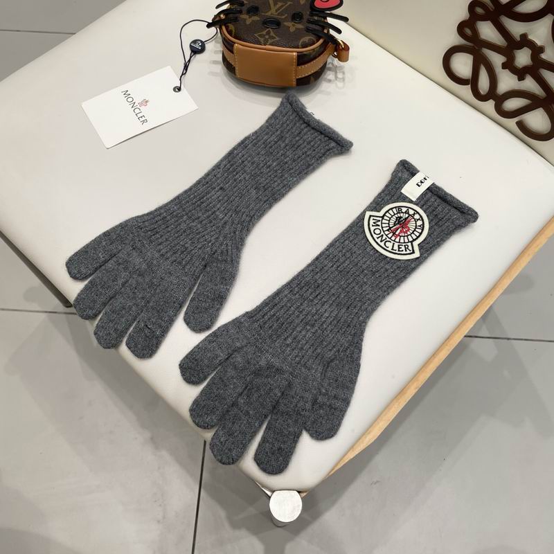 Moncler Gloves 51 (26)
