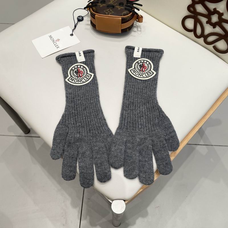 Moncler Gloves 51 (27)