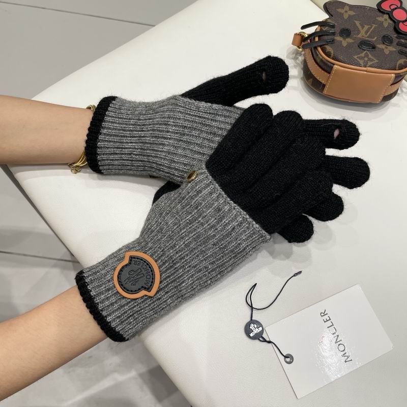 Moncler Gloves 56 (11)