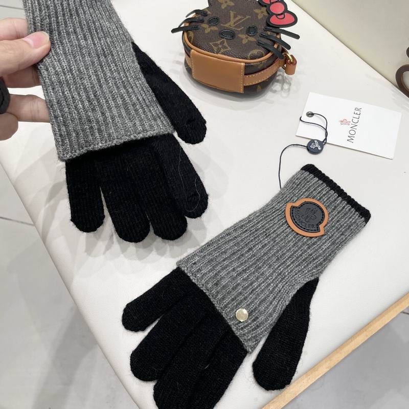 Moncler Gloves 56 (15)
