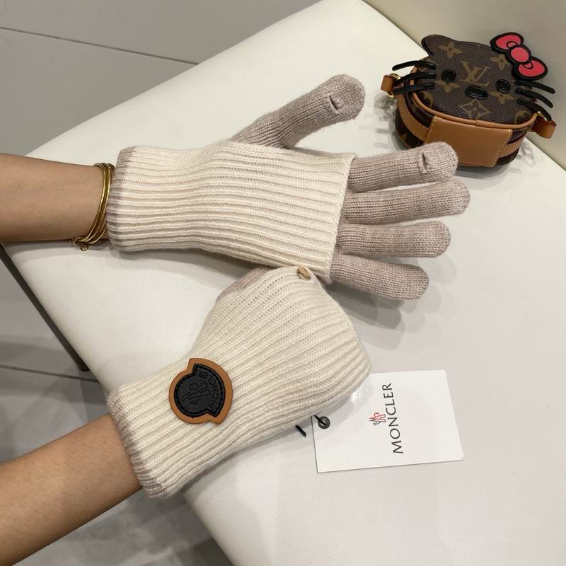 Moncler Gloves 56 (19)