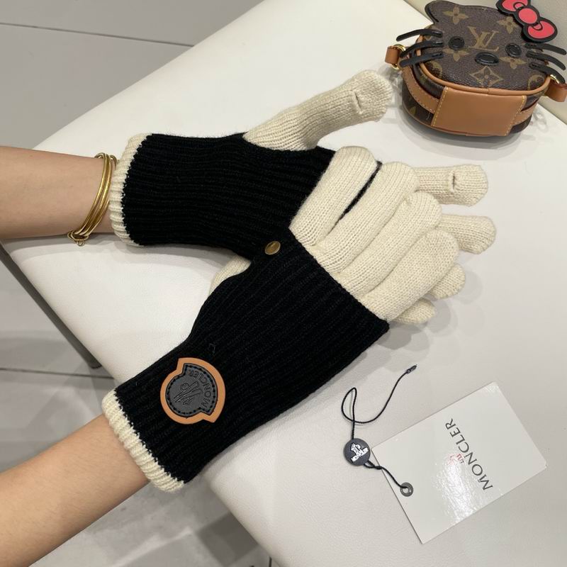 Moncler Gloves 56 (2)
