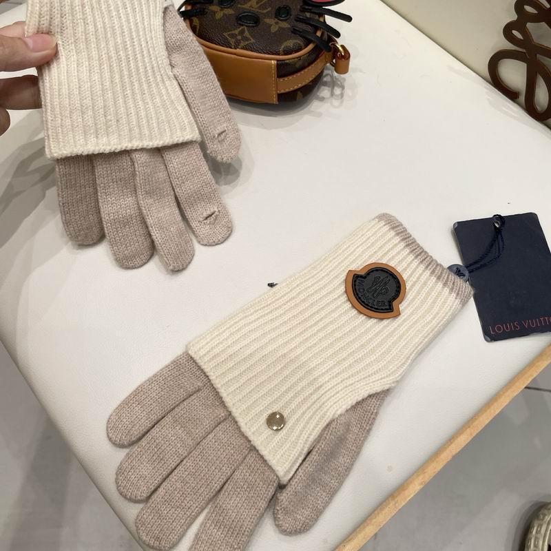 Moncler Gloves 56 (24)
