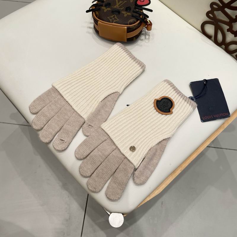 Moncler Gloves 56 (26)