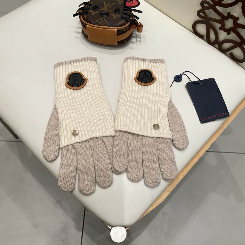 Moncler Gloves 56 (27)