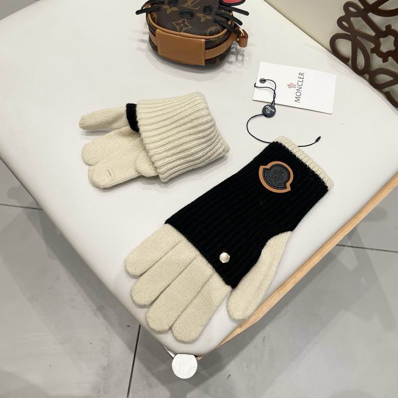 Moncler Gloves 56 (7)