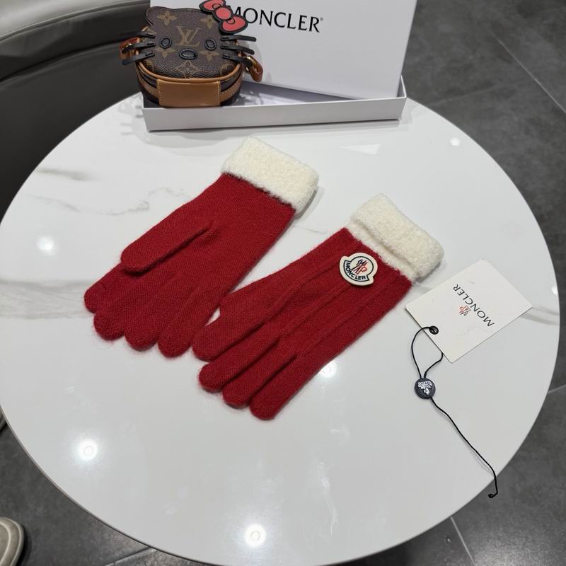 Moncler Gloves 64 (17)