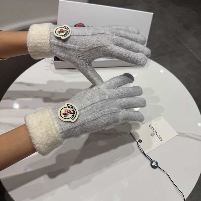 Moncler Gloves 64 (22)