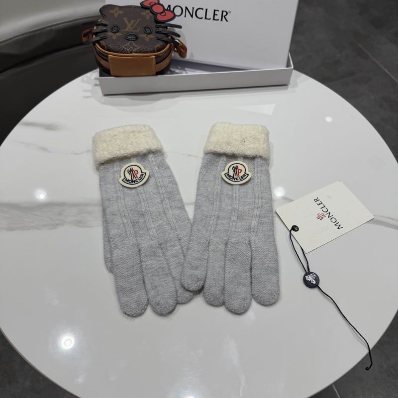 Moncler Gloves 64 (27)