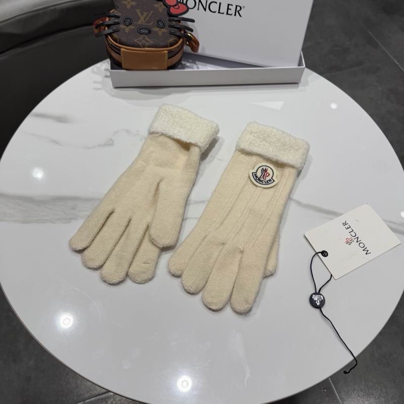 Moncler Gloves 64 (8)