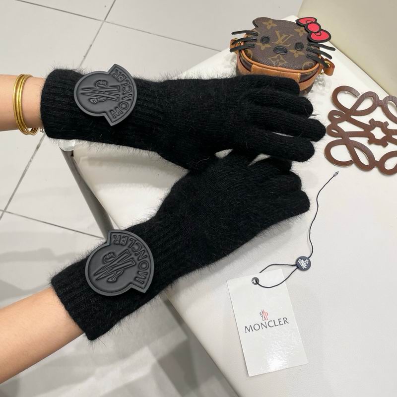 Moncler Gloves 80 (30)