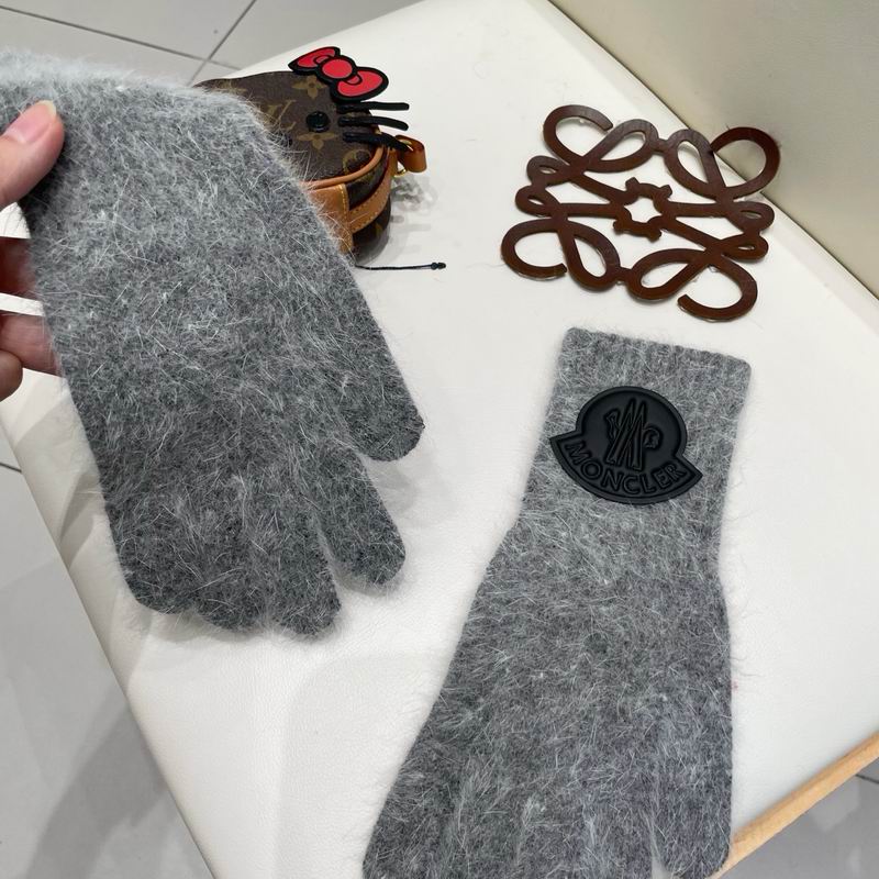 Moncler Gloves 80 (6)