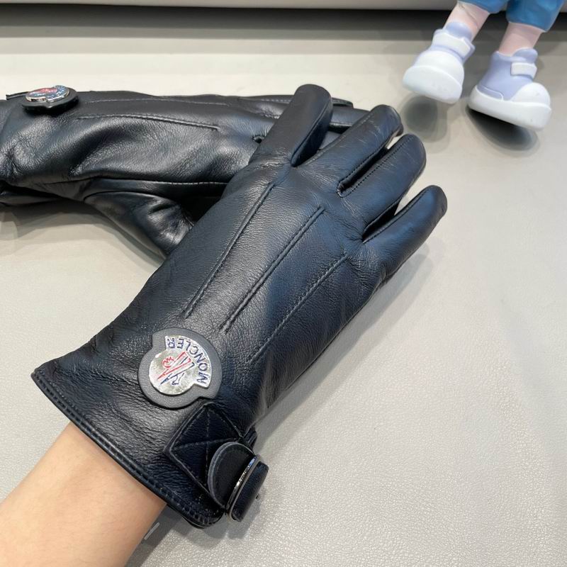 Moncler Gloves M L 10 (1)