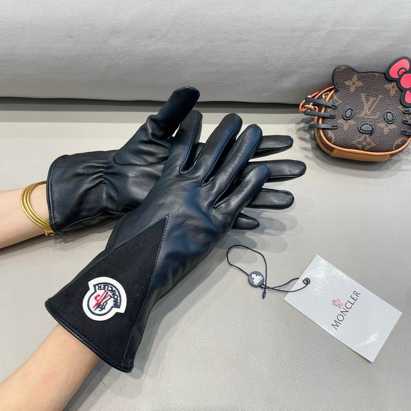 Moncler Gloves M L 37 (1)
