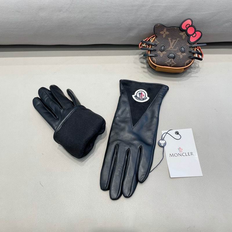 Moncler Gloves M L 37 (5)