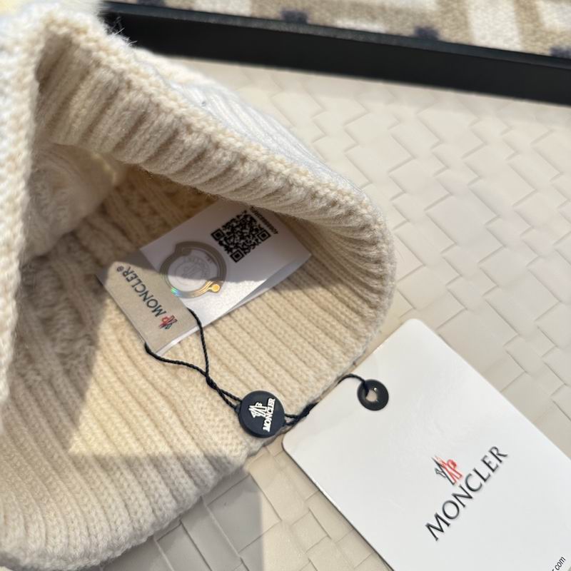 Moncler Hat (135)