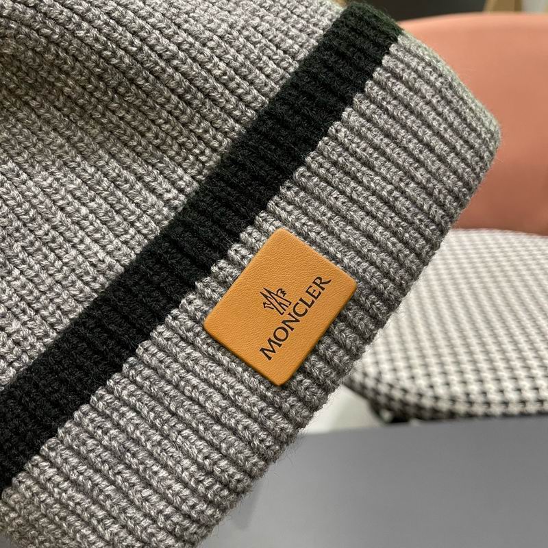 Moncler Hat (1500)