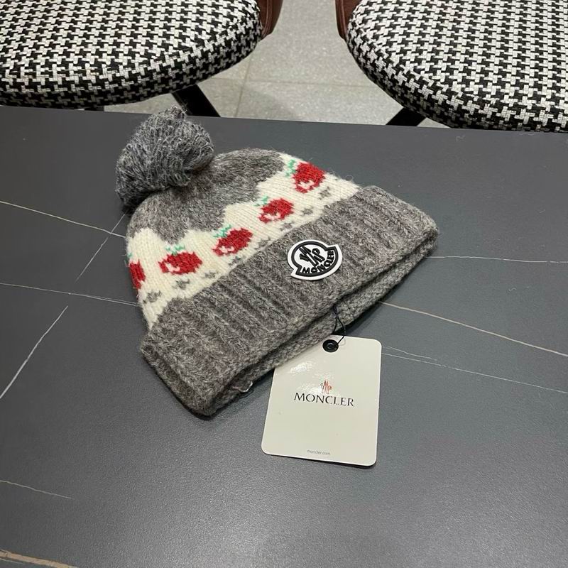 Moncler Hat (1522)