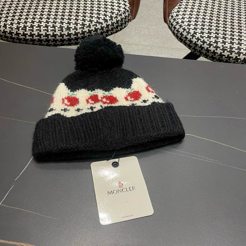 Moncler Hat (1529)