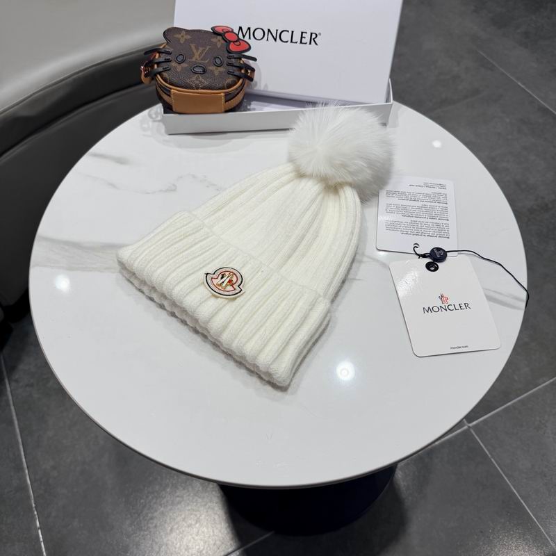 Moncler Hat (1596)