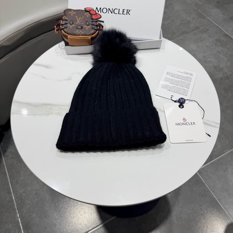 Moncler Hat (1607)