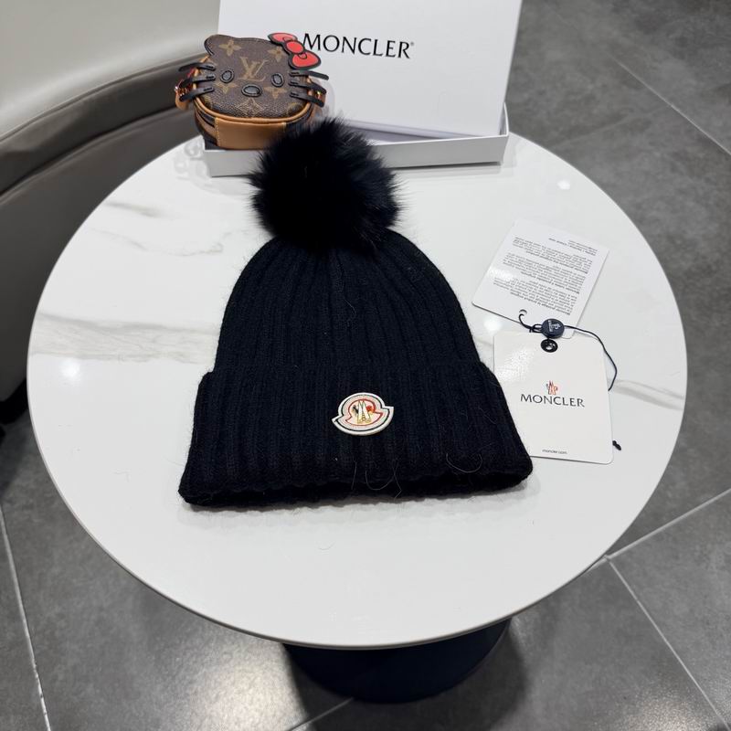 Moncler Hat (1613)