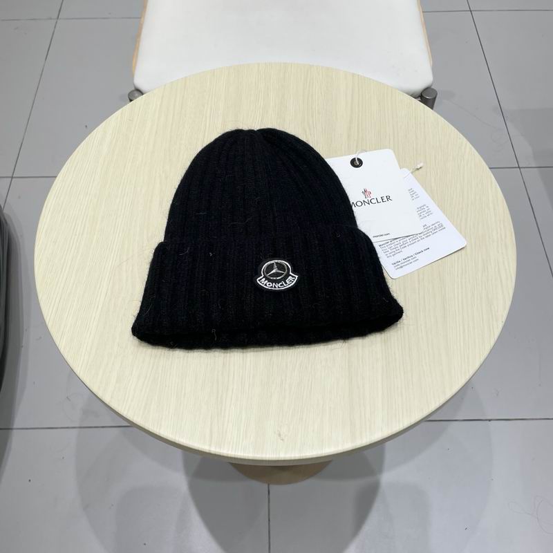 Moncler Hat (1694)