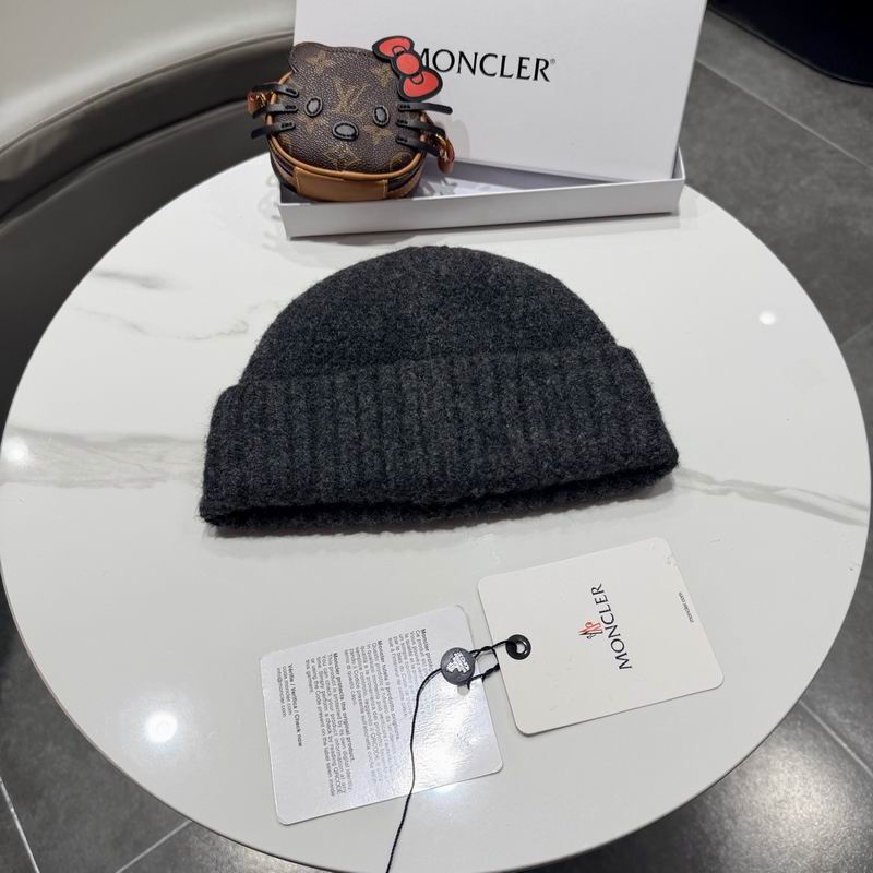 Moncler Hat (1696)