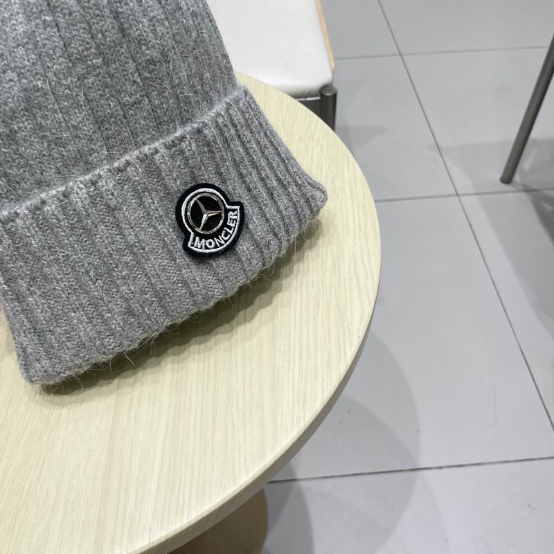 Moncler Hat (1700)