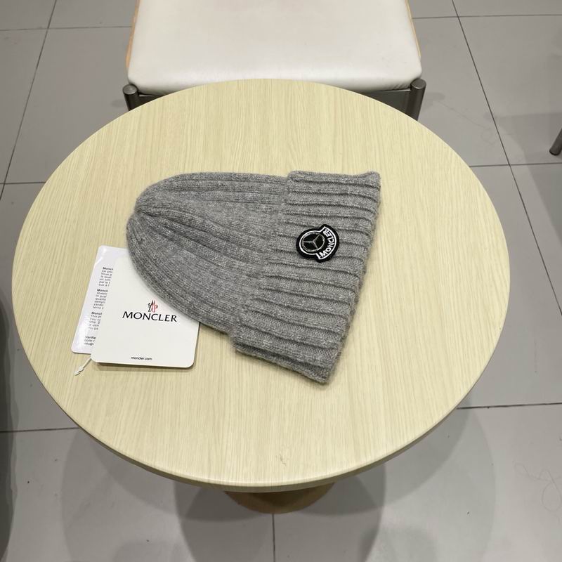 Moncler Hat (1701)