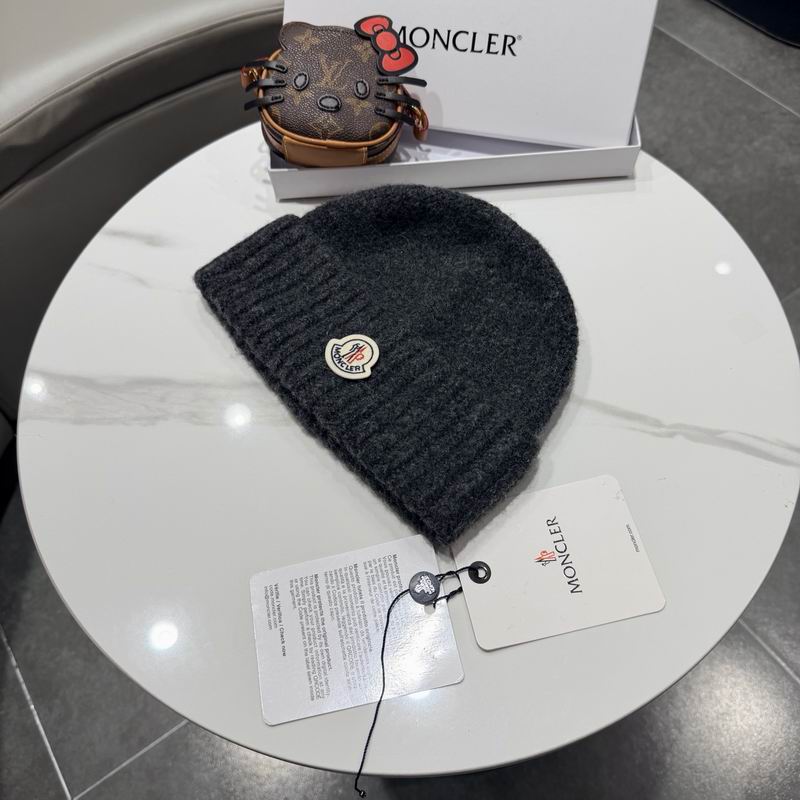 Moncler Hat (1701)