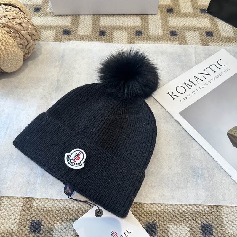 Moncler Hat (1872)