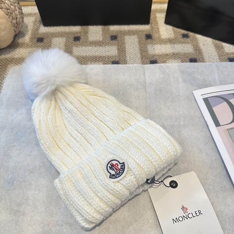 Moncler Hat (201)
