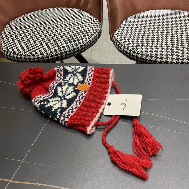 Moncler Hat (2222)