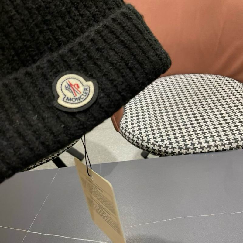 Moncler Hat (2322)