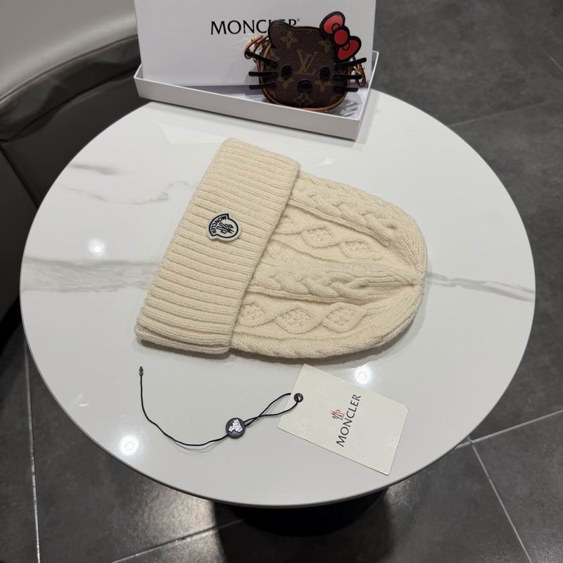 Moncler Hat (2450)