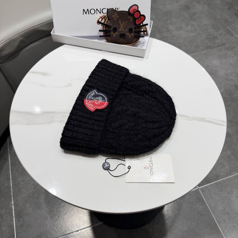 Moncler Hat (2532)