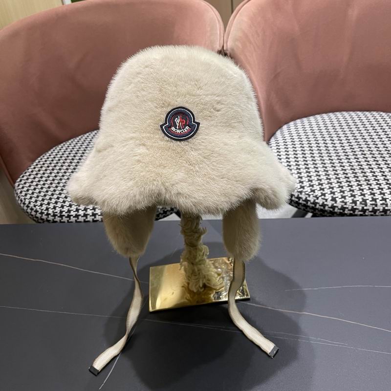 Moncler Hat (557)