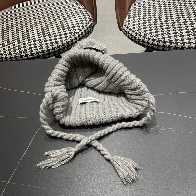 Moncler Hat (924)
