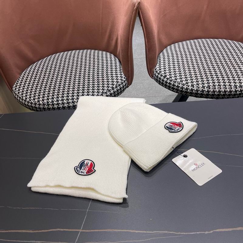 Moncler Scarf Hat (232)