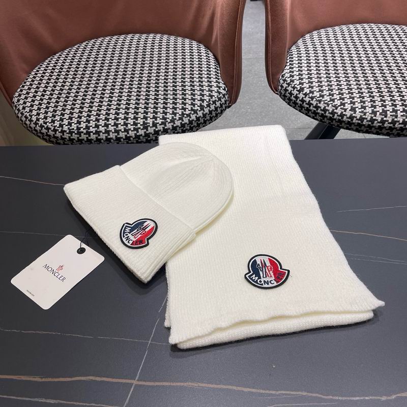 Moncler Scarf Hat (233)